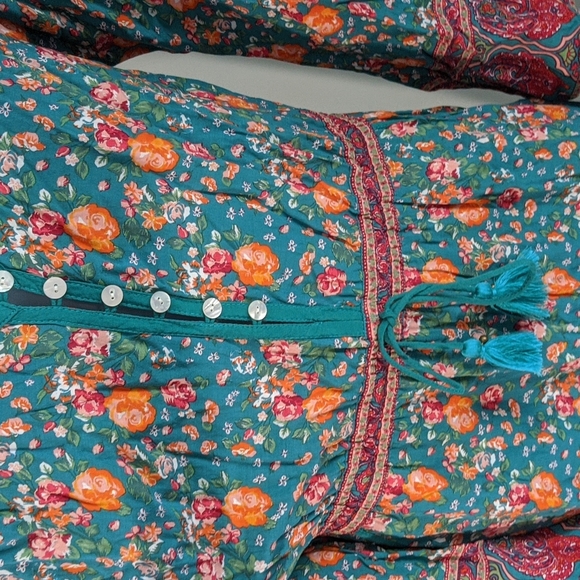 Boho Relove:Β Tulle & Batiste Jamawar Folktown Print Midi - Picture 3 of 9